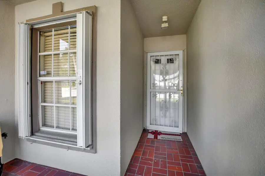 9214 Flynn Circle #6, Boca Raton, FL 33496 - #3