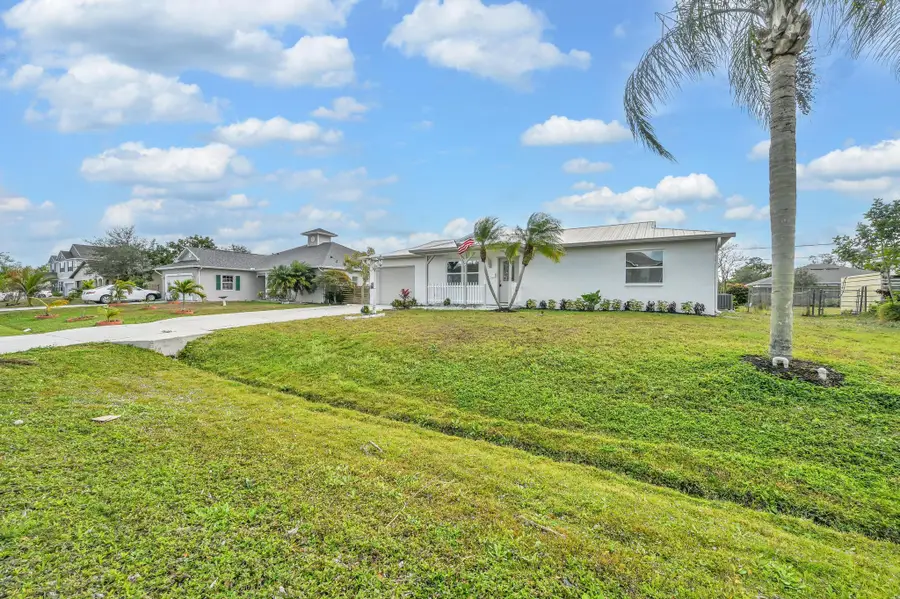 520 NW Azalea Avenue, Port Saint Lucie, FL 34983 - Image #3