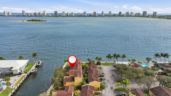 1155 Lake Shore Drive #202, West Palm Beach, FL 33403