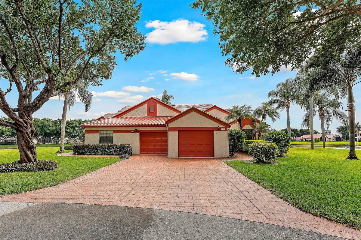 7841 Lexington Club Boulevard #B, Delray Beach, FL 33446 - Image #1