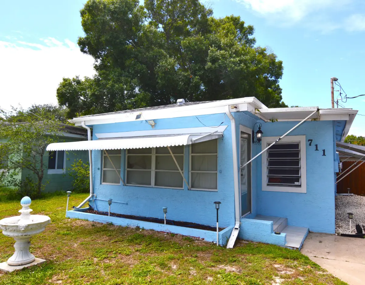 711 Cedar Place, Fort Pierce, FL 34950 - Image #1