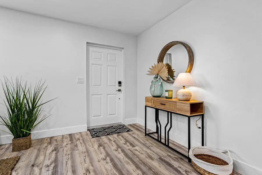 2015 SW 18th Drive, Boynton Beach, FL 33426 - Image #2