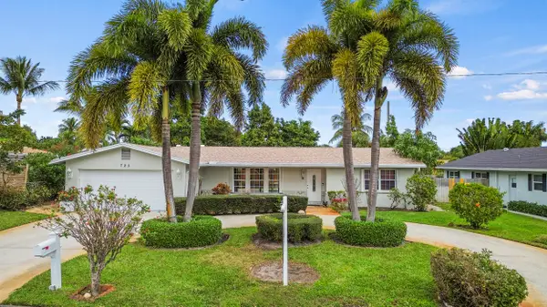 723 SW 27th Terrace, Boynton Beach, FL 33435