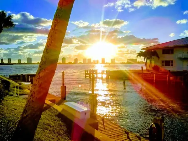 112 Doolen Court #109, North Palm Beach, FL 33408