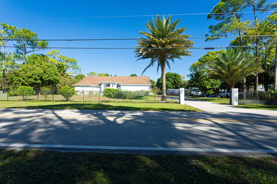 8895 Palomino Drive, Lake Worth, FL 33467 - Image #2