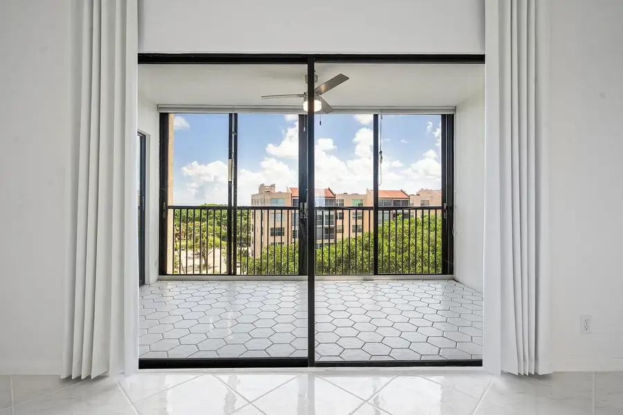 14475 Strathmore Lane #707, Delray Beach, FL 33446 - Image #3