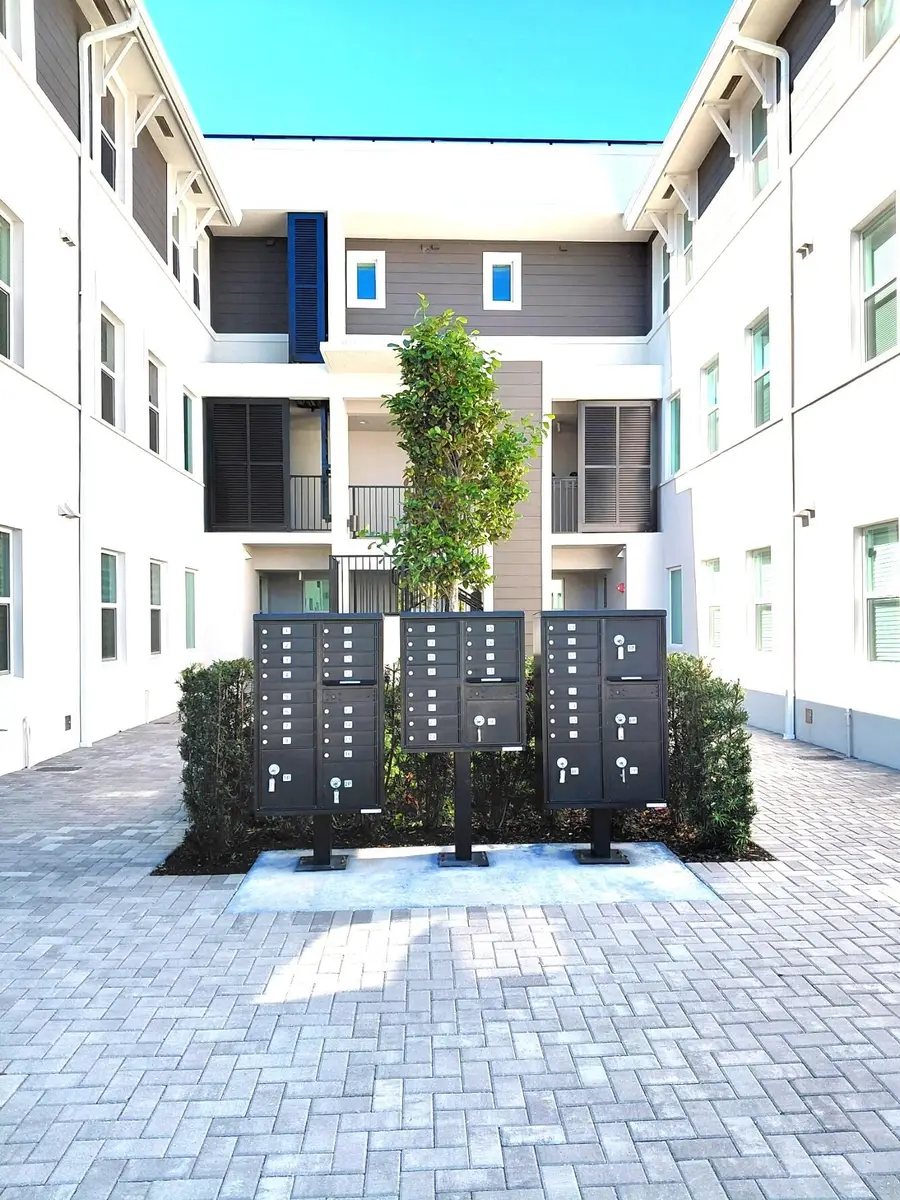 8878 Lake Worth Road #209, Lake Worth, FL 33467 - Image #3