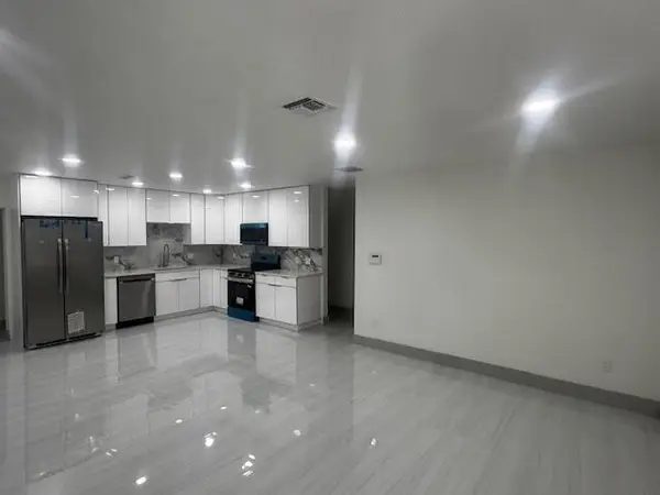 3401 Evergreen, Palm Springs, FL 33461