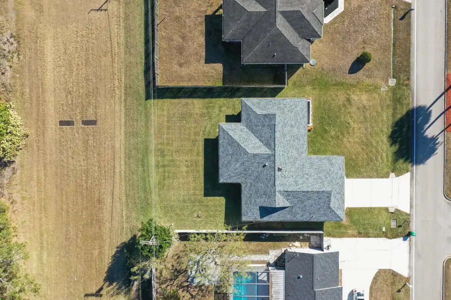 121 SE Lakehurst Drive, Port Saint Lucie, FL 34983 - Image #2