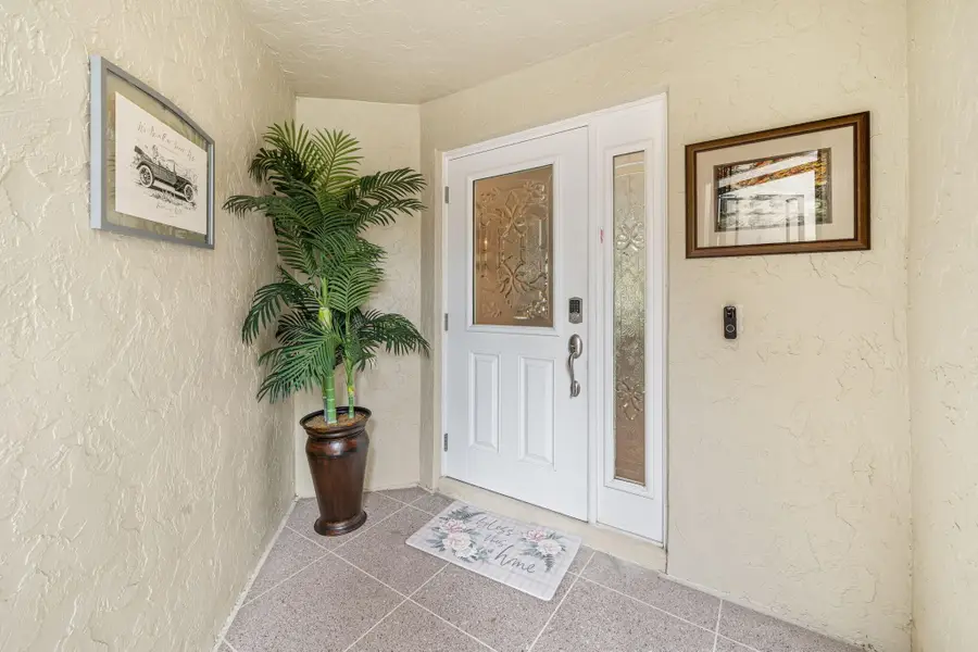 137 Meander Circle, Royal Palm Beach, FL 33411 - Image #3