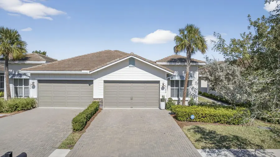 19699 Weathervane Way, Loxahatchee, FL 33470 - Image #2