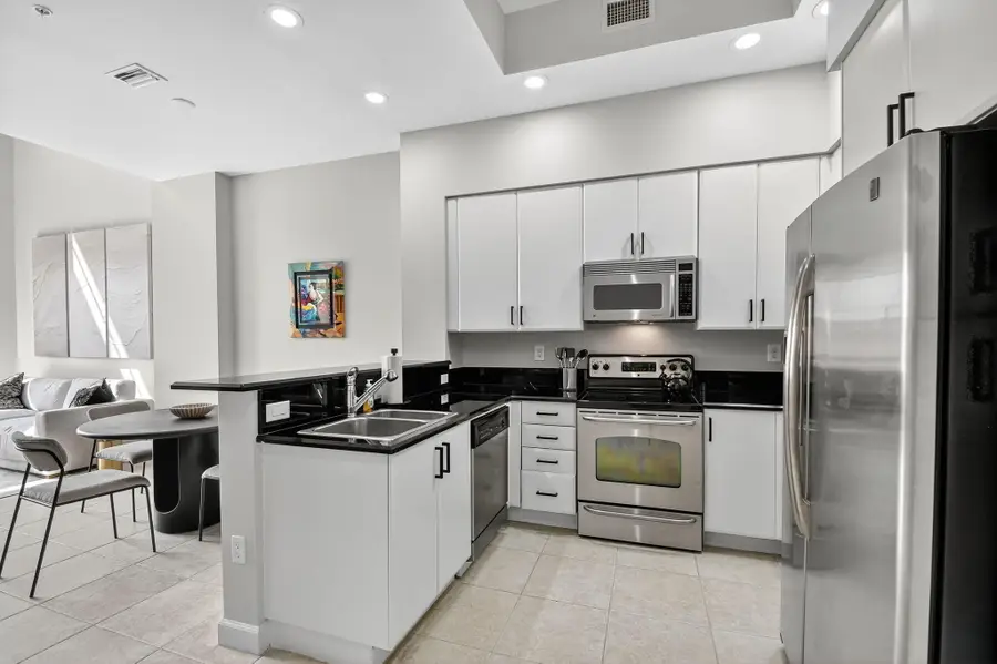 801 S Olive Avenue #408, West Palm Beach, FL 33401 - Image #3