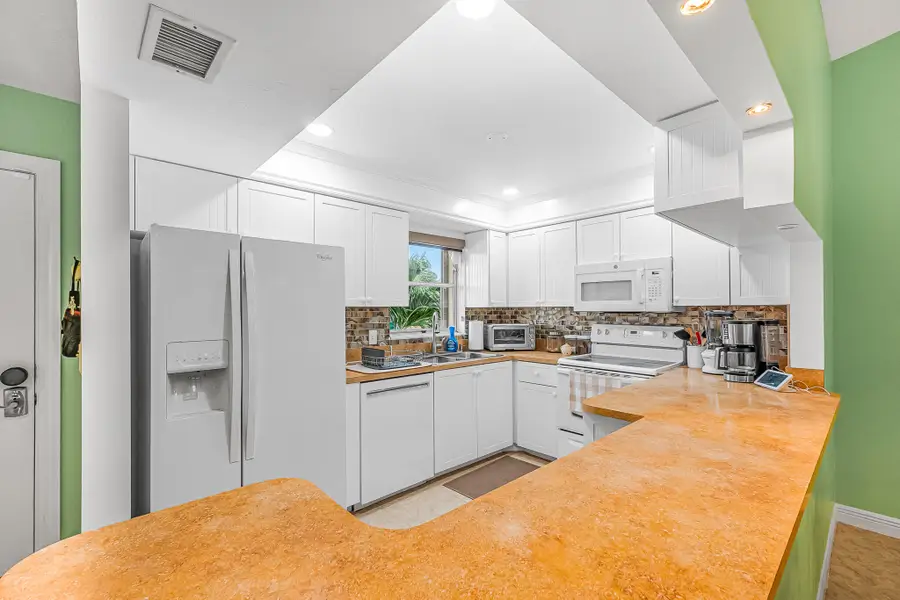 2950 SE Ocean Boulevard #126-6, Stuart, FL 34996 - Image #2