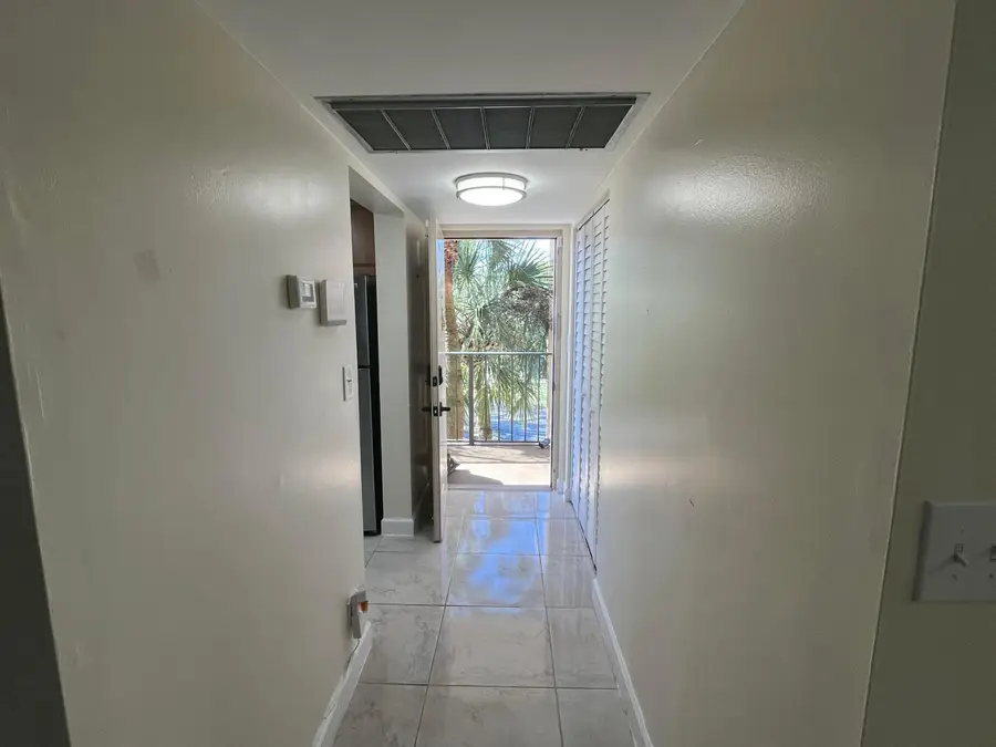 9300 SW 8th Street #301, Boca Raton, FL 33428 - Image #2