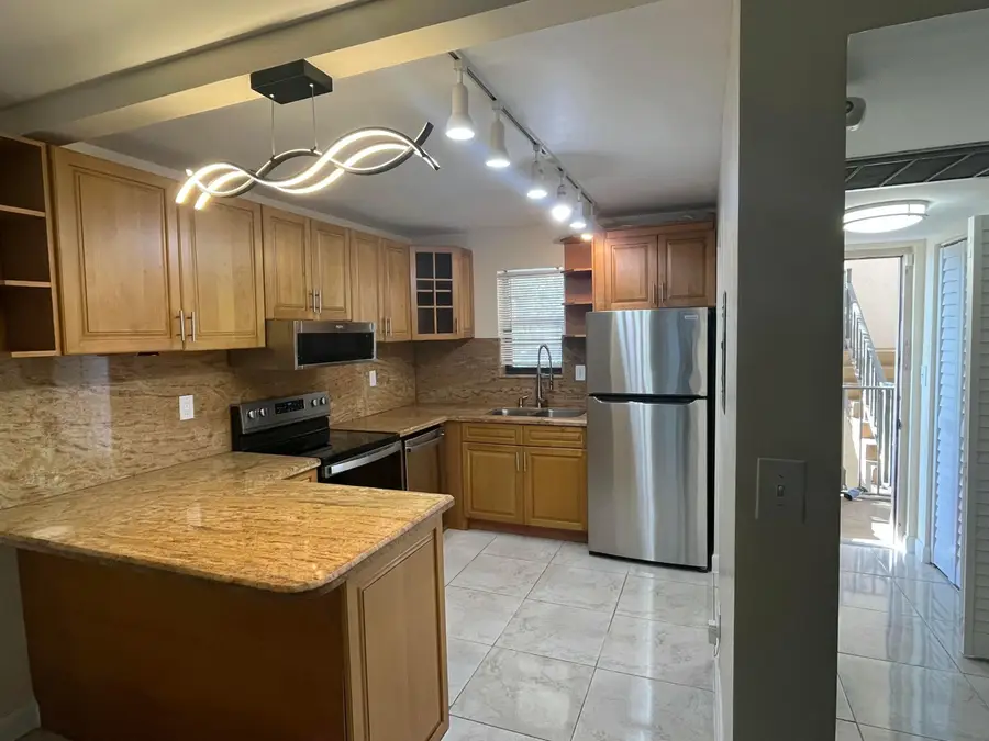 9300 SW 8th Street #301, Boca Raton, FL 33428 - Image #3