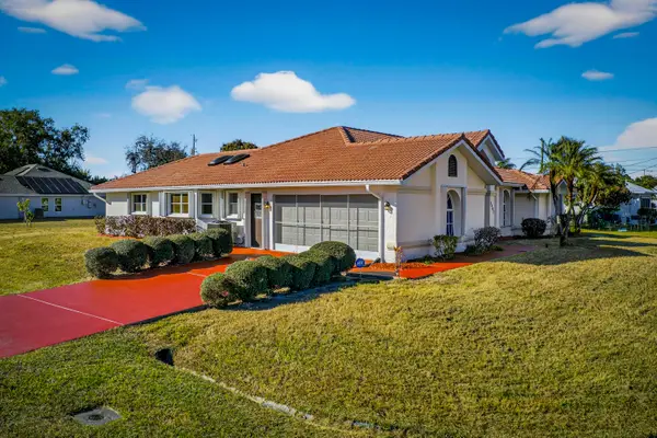 5407 NW Chicopa Street, Port St Lucie, FL 34983