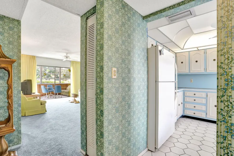 4000 NW 44th Avenue #113, Lauderdale Lakes, FL 33319 - Image #3