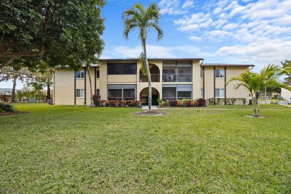 306 Pine Ridge Circle #B-2, Greenacres, FL 33463 - Image #1