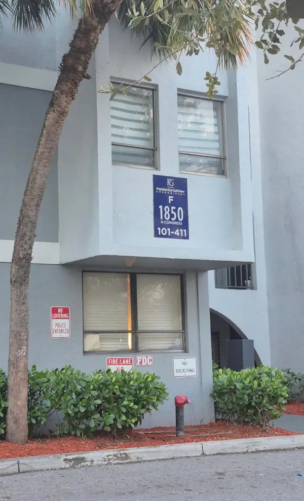 1850 N Congress Avenue #207, West Palm Beach, FL 33401