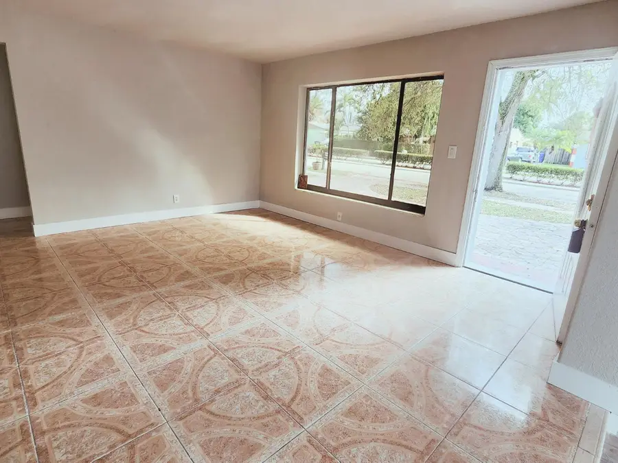 6821 SW 17th Street, North Lauderdale, FL 33068 - #3