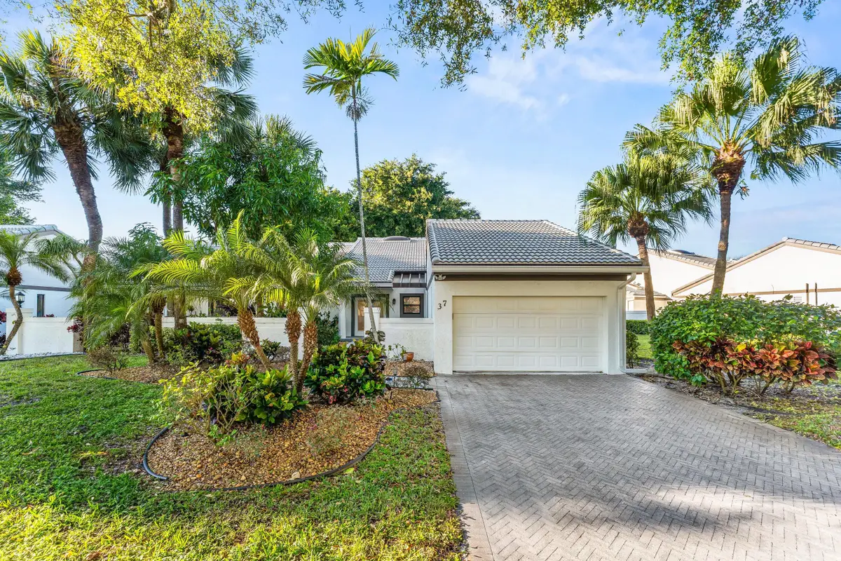 37 Clubhouse Lane, Boynton Beach, FL 33436 - #1
