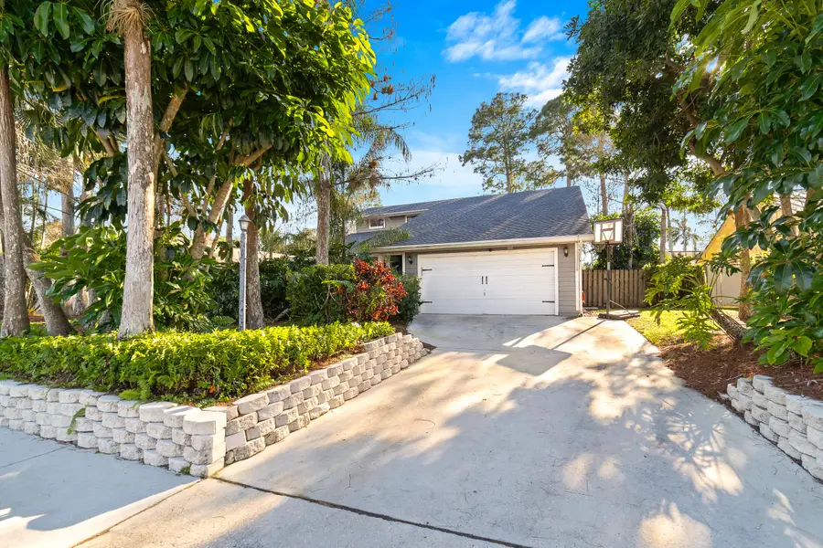 1045 Raintree Lane, Wellington, FL 33414 - #2