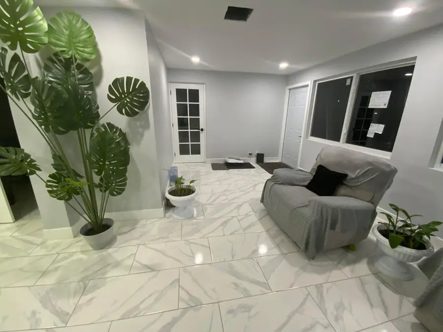 5730 E Fernley Drive E #12, West Palm Beach, FL 33415 - Image #2