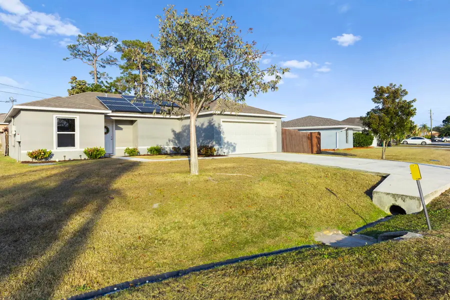 417 SE Seahouse Drive, Port Saint Lucie, FL 34983 - Image #3