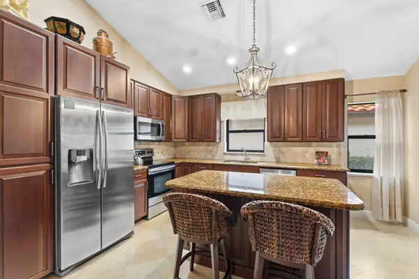 2802 SW Mariposa Circle, Palm City, FL 34990