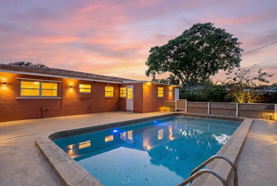 545 Flagler Boulevard, West Palm Beach, FL 33403 - Image #2