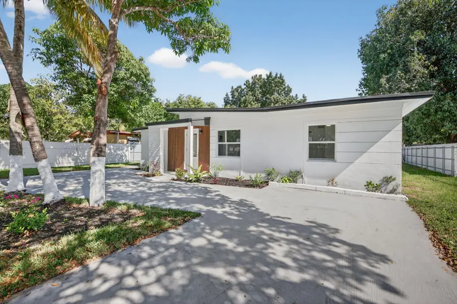 13685 NW 3rd Avenue, Miami, FL 33168 - #2