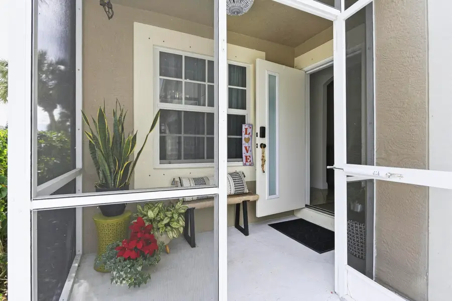 340 Hammocks Trail, Greenacres, FL 33413 - Image #3