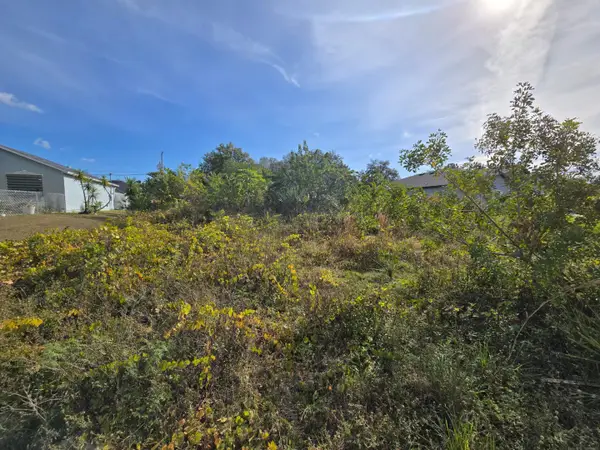 8016 104th Court, Vero Beach, FL 32967