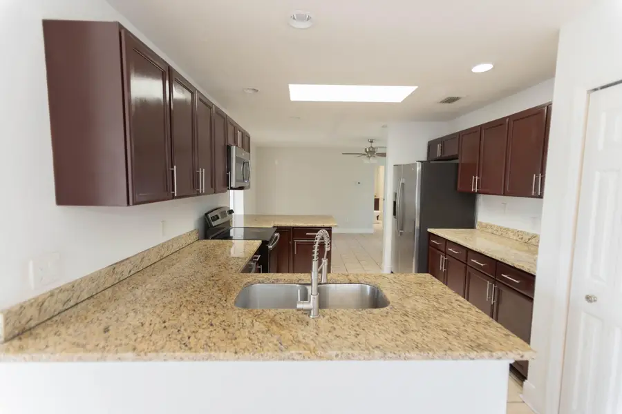 382 NE Genesee Avenue, Port Saint Lucie, FL 34983 - Image #3