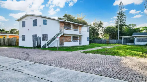 124 SW 8th Avenue, Delray Beach, FL 33444