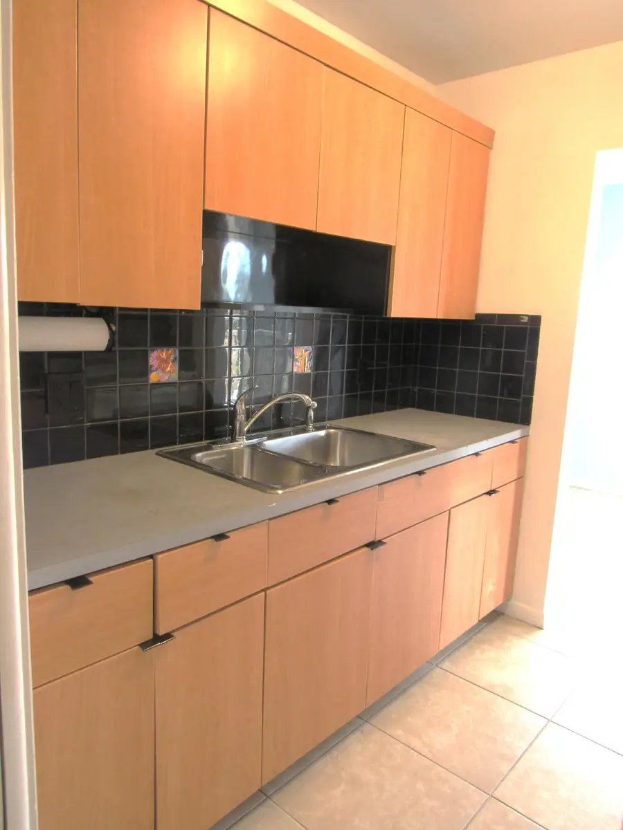 606 S C Street #204, Lake Worth Beach, FL 33460 - Image #3