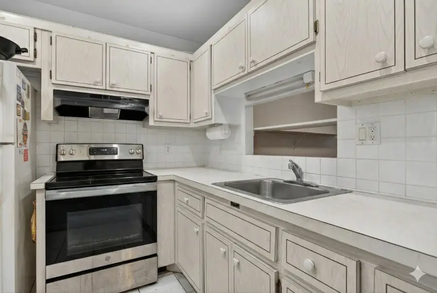 5111 W Oakland Park Boulevard #105, Lauderdale Lakes, FL 33313 - Image #2