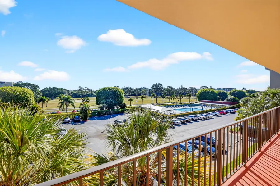 3661 Via Poinciana #410, Lake Worth, FL 33467 - Image #3