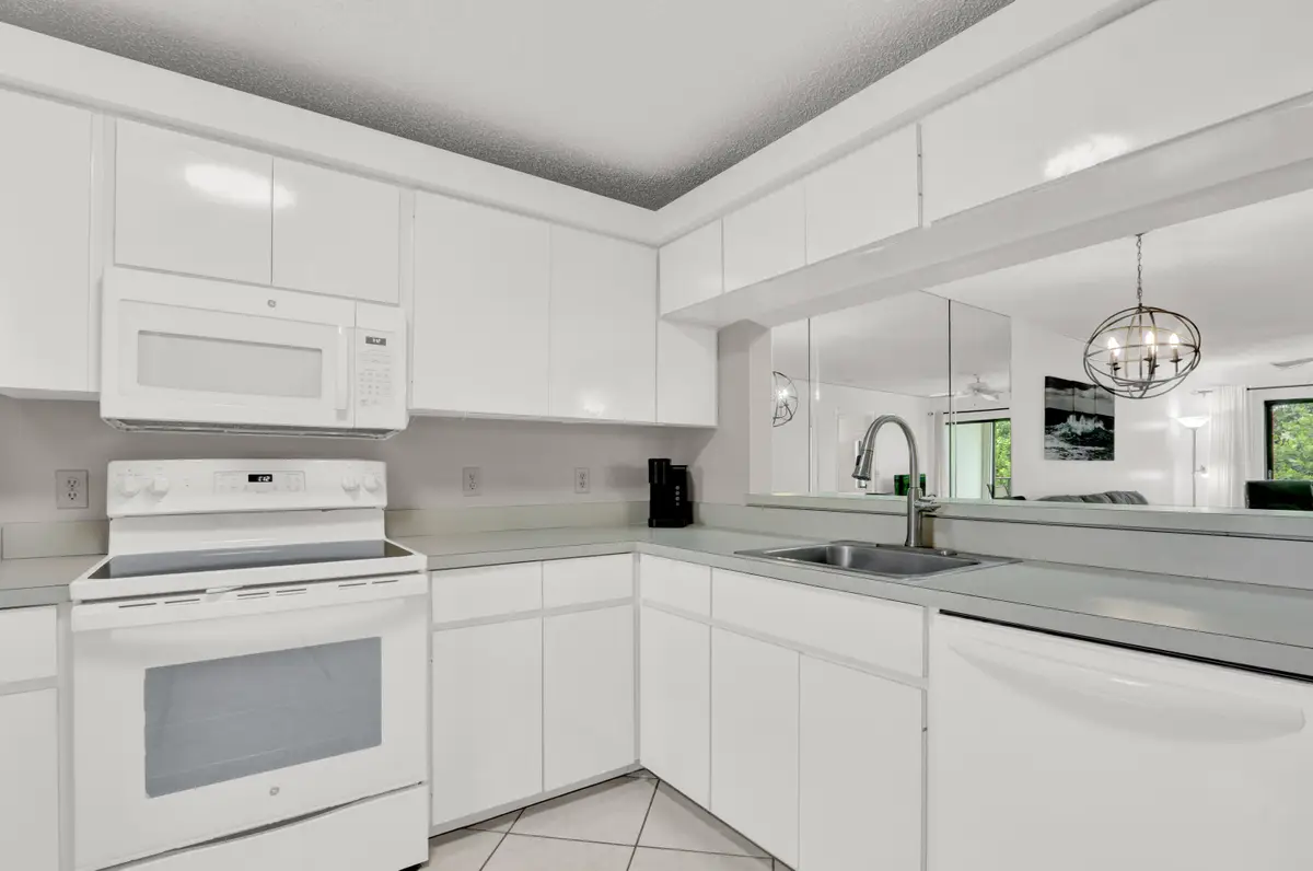 115 Bamboo Road #205, Palm Beach Shores, FL 33404 - #1