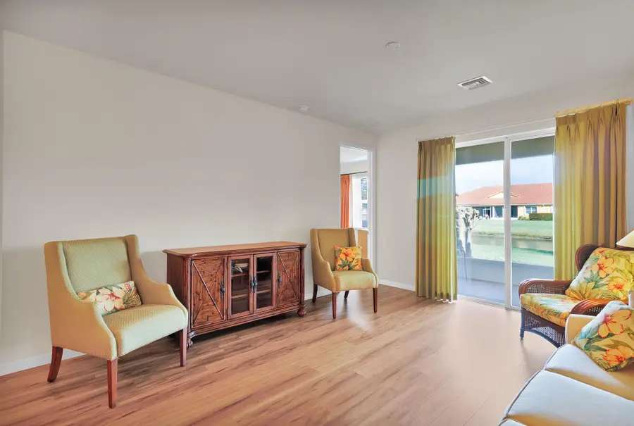 6380 Oxford Circle #103, Vero Beach, FL 32966 - #3