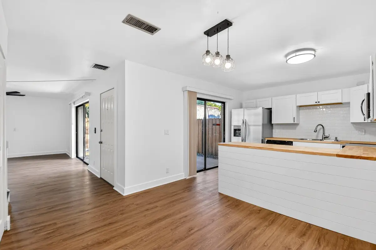 198 Lake Arbor Drive, Palm Springs, FL 33461 - Image #1