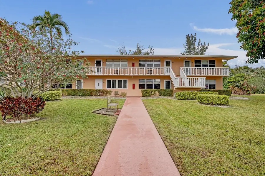 60 Camden C, West Palm Beach, FL 33417 - Image #3