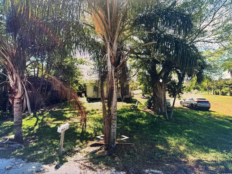 1624 NW Avenue L, Belle Glade, FL 33430 - #2