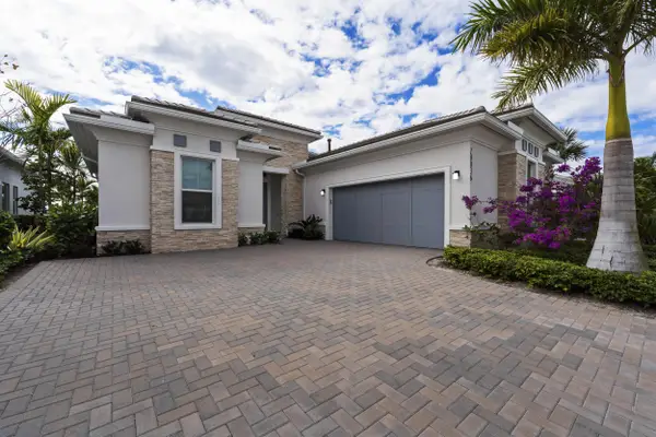 10036 Seagrass Way, Palm Beach Gardens, FL 33412