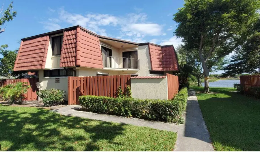 3915 Victoria Drive, West Palm Beach, FL 33406 - #2