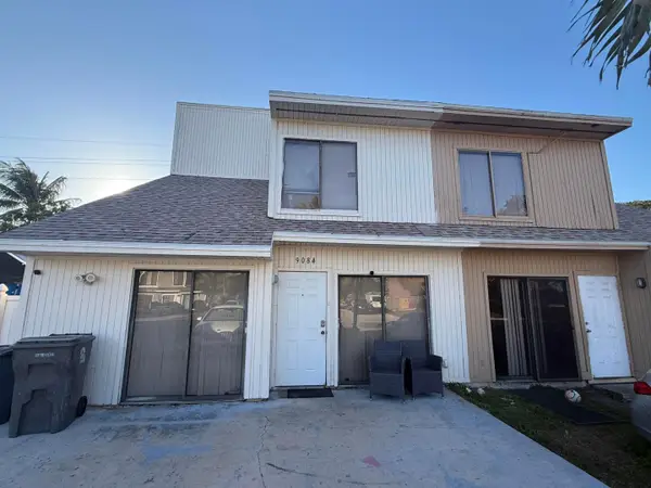 9084 Green Meadows Way, Palm Beach Gardens, FL 33418