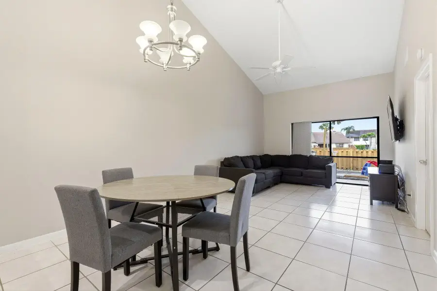 1060 Parkside Green Drive #D, Greenacres, FL 33415 - Image #3