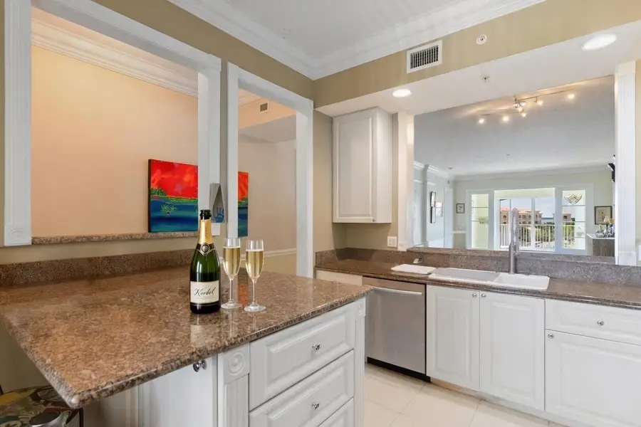 6 Harbour Isle Drive E #Ph01, Fort Pierce, FL 34949 - Image #3