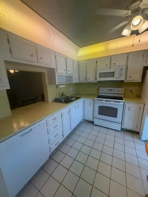 742 Nantucket Circle, Lake Worth, FL 33467 - Image #3