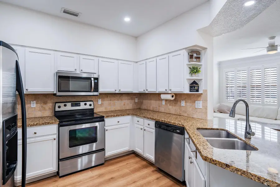 105 Santiago Drive #102, Jupiter, FL 33458 - Image #3